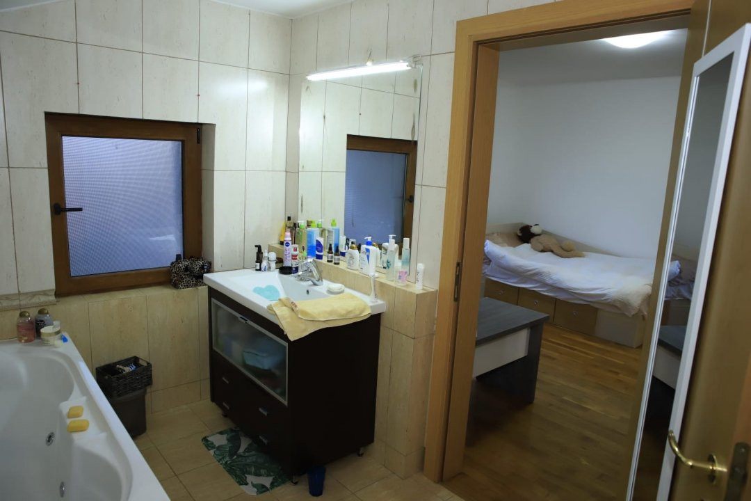 Duplex 4 camere, 2 bai, 130 mp utili, zona Mosnita Noua 23, foxfort.ro