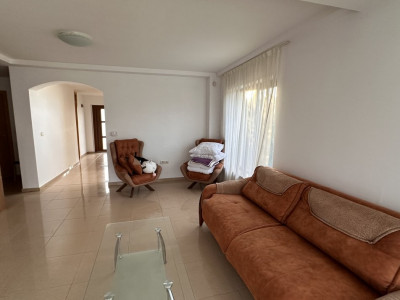 Duplex 4 camere, 2 bai, 130 mp utili, zona Mosnita Noua imagine mica 2, foxfort.ro