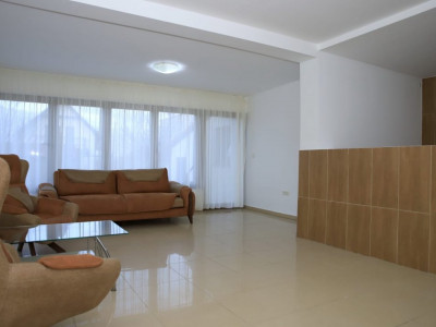 Duplex 4 camere, 2 bai, 130 mp utili, zona Mosnita Noua imagine mica 19, foxfort.ro
