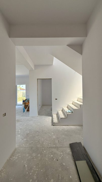 Duplex cu 5 camere, teren de 365 mp - Sanandrei 15, foxfort.ro