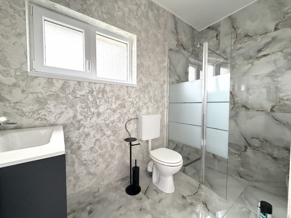 Duplex cu 5 camere, despartit prin camera tehnica, teren de 365 mp - Sanandrei 4, foxfort.ro