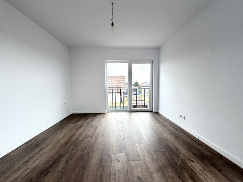 Duplex cu 5 camere, despartit prin camera tehnica, teren de 365 mp - Sanandrei 11, foxfort.ro