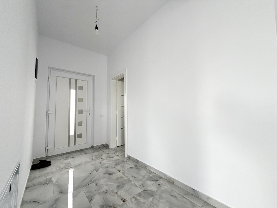 Duplex cu 5 camere, despartit prin camera tehnica, teren de 365 mp - Sanandrei 12, foxfort.ro
