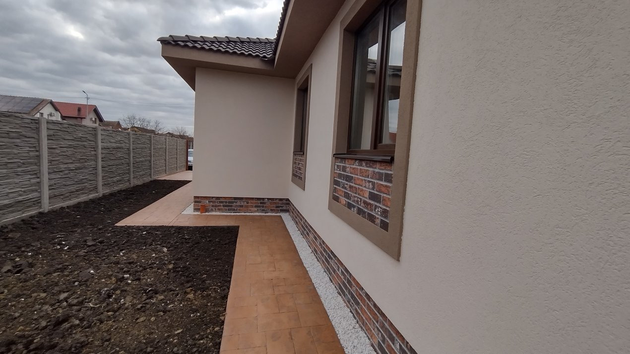 Casa individuala 4 camere, Sanmihaiu Roman 2, foxfort.ro