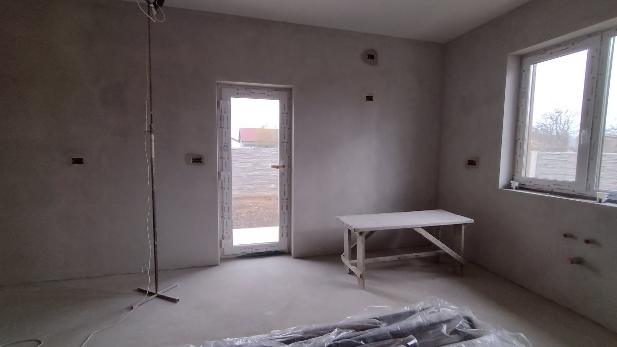 Casa individuala 4 camere, Sanmihaiu Roman 7, foxfort.ro