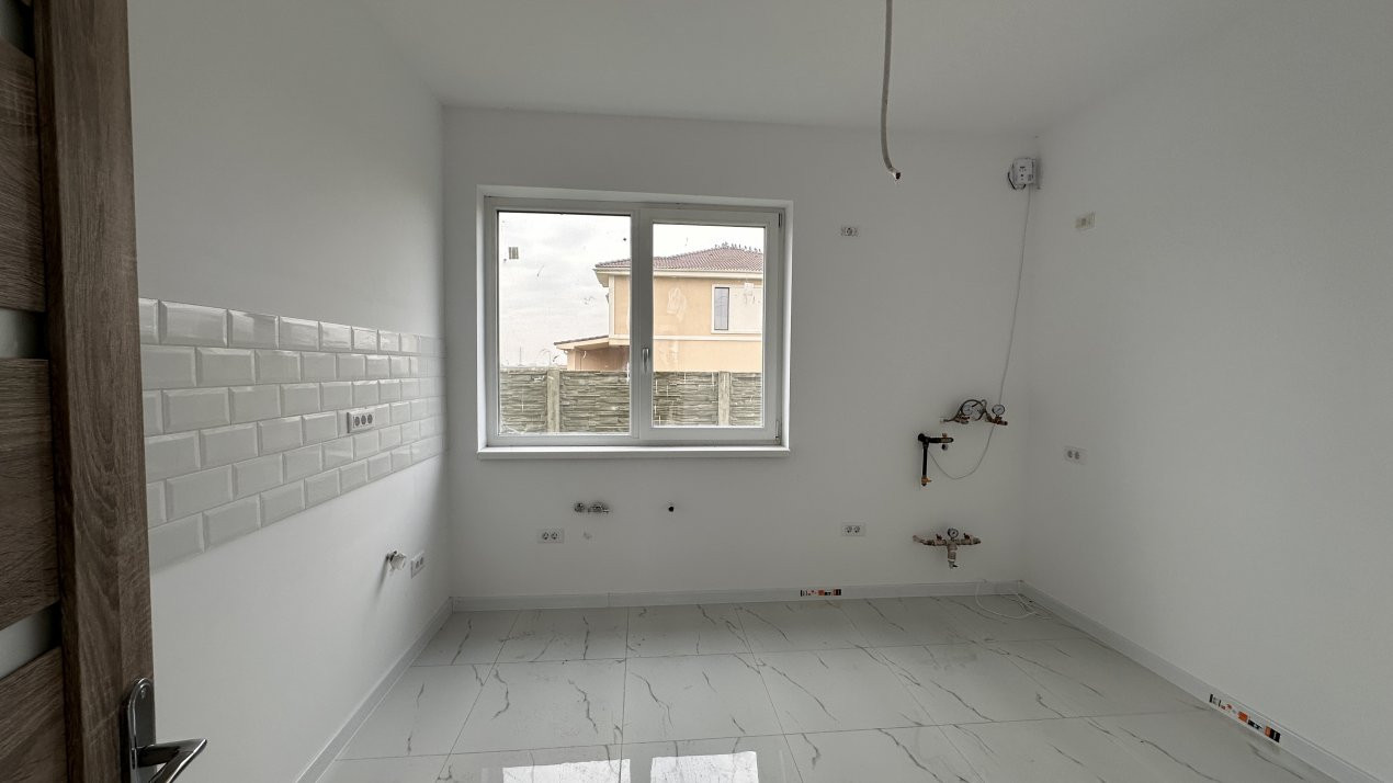 Duplex 4 camere, 110 mp, si teren de 330 mp in Giroc 2, foxfort.ro