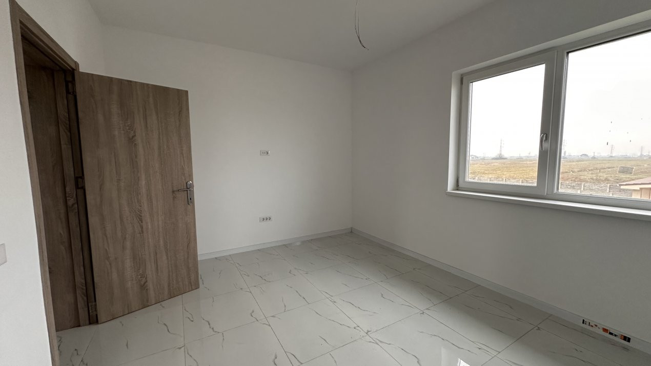 Duplex 4 camere, 110 mp, si teren de 330 mp in Giroc 6, foxfort.ro