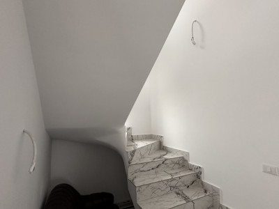 Duplex 4 camere, 110 mp, si teren de 330 mp in Giroc imagine mica 12, foxfort.ro