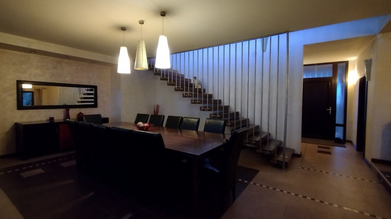 Casa individuala 6 camere, Timisoara - Zona Ronat 3, foxfort.ro