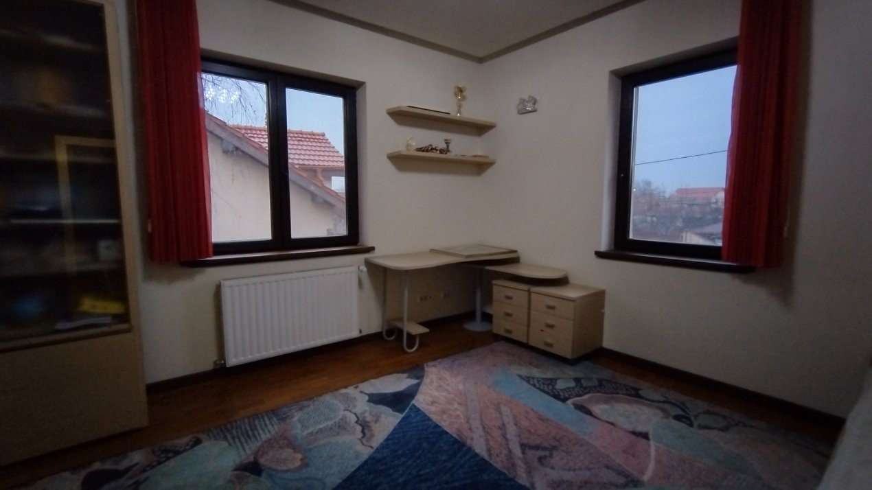 Casa individuala 6 camere, Timisoara - Zona Ronat 7, foxfort.ro