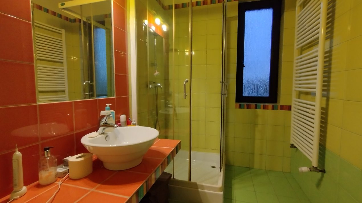 Casa individuala 6 camere, Timisoara - Zona Ronat 10, foxfort.ro