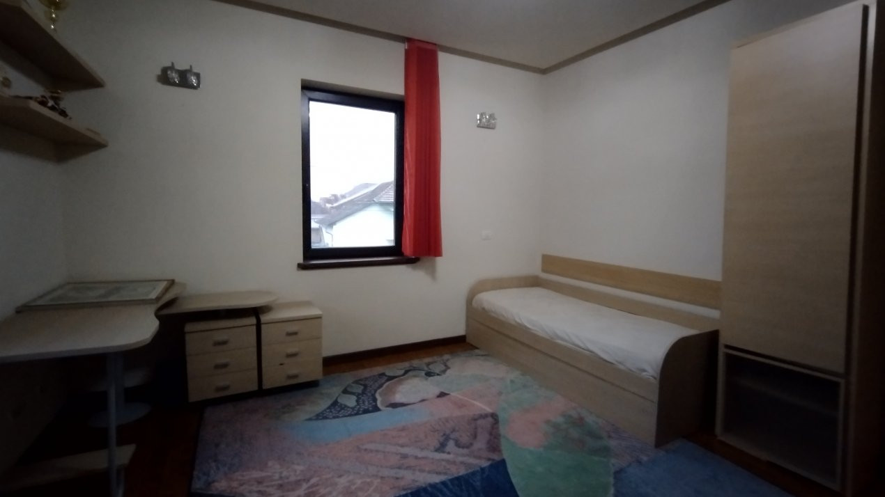 Casa individuala 6 camere, Timisoara - Zona Ronat 13, foxfort.ro