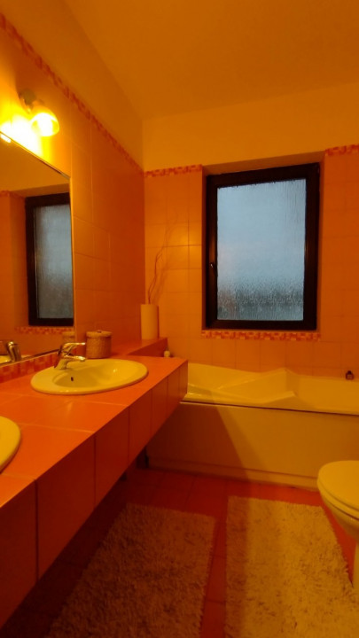 Casa individuala 6 camere, Timisoara - Zona Ronat 22, foxfort.ro