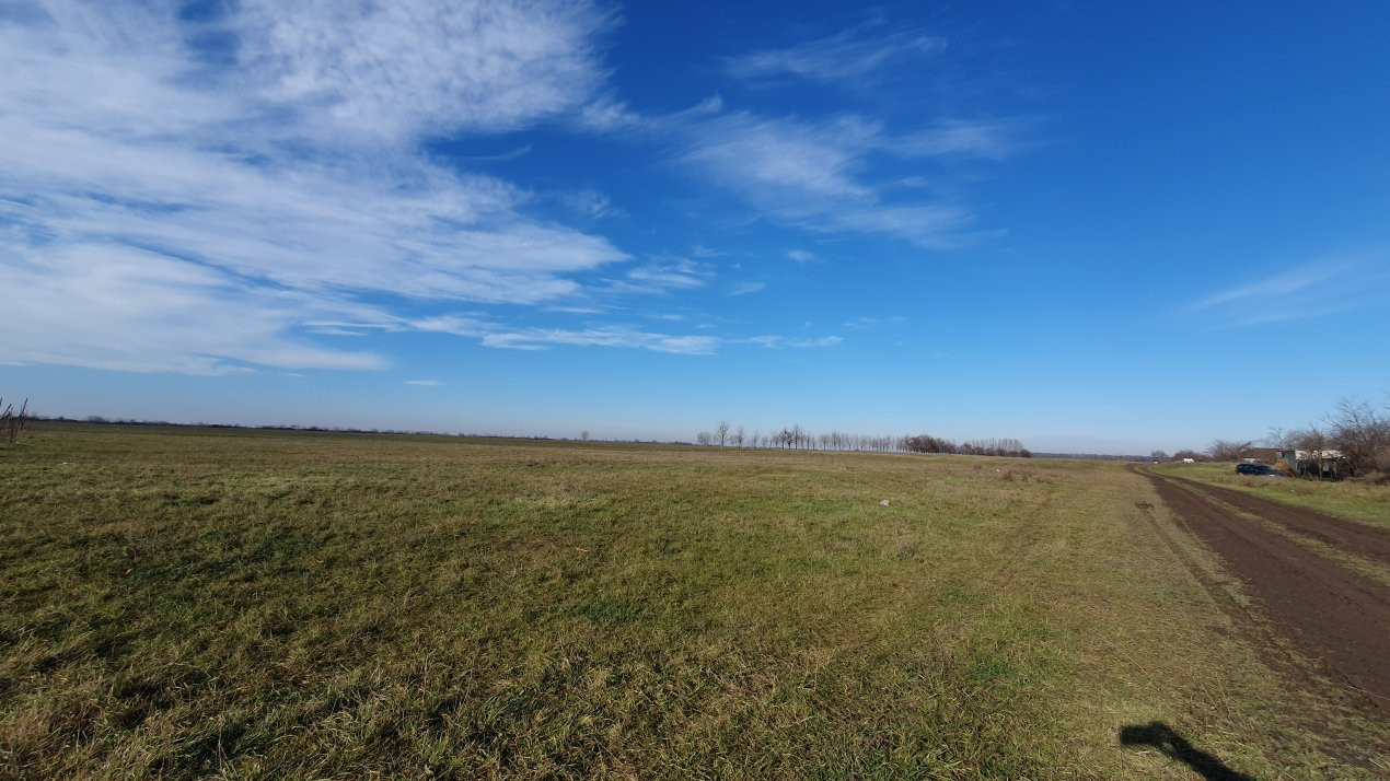 Teren intravilan 665 mp cu Puz aprobat - Padureni 1, foxfort.ro