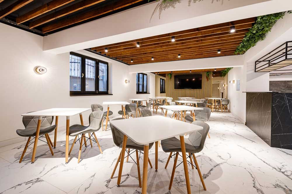 Spatiu comercial cu 4 incaperi de inchiriat, zona Iosefin 1, foxfort.ro