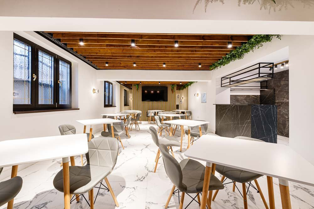 Spatiu comercial cu 4 incaperi de inchiriat, zona Iosefin 2, foxfort.ro