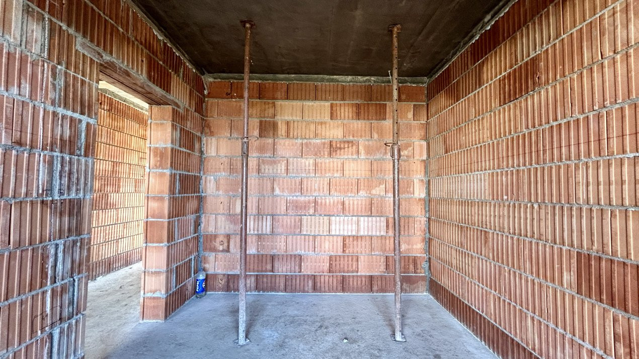 Duplex 4 camere pe parter + perete dublu despartitor - Sanandrei 9, foxfort.ro