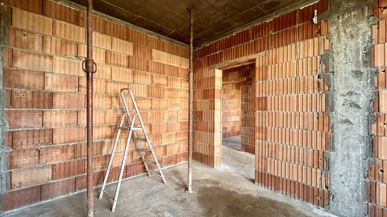 Duplex 4 camere pe parter + perete dublu despartitor - Sanandrei 11, foxfort.ro