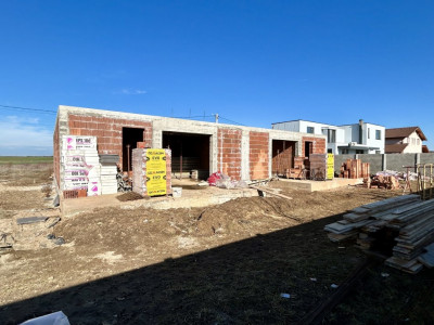 Duplex 4 camere pe parter + perete dublu despartitor - Sanandrei imagine mica 2, foxfort.ro