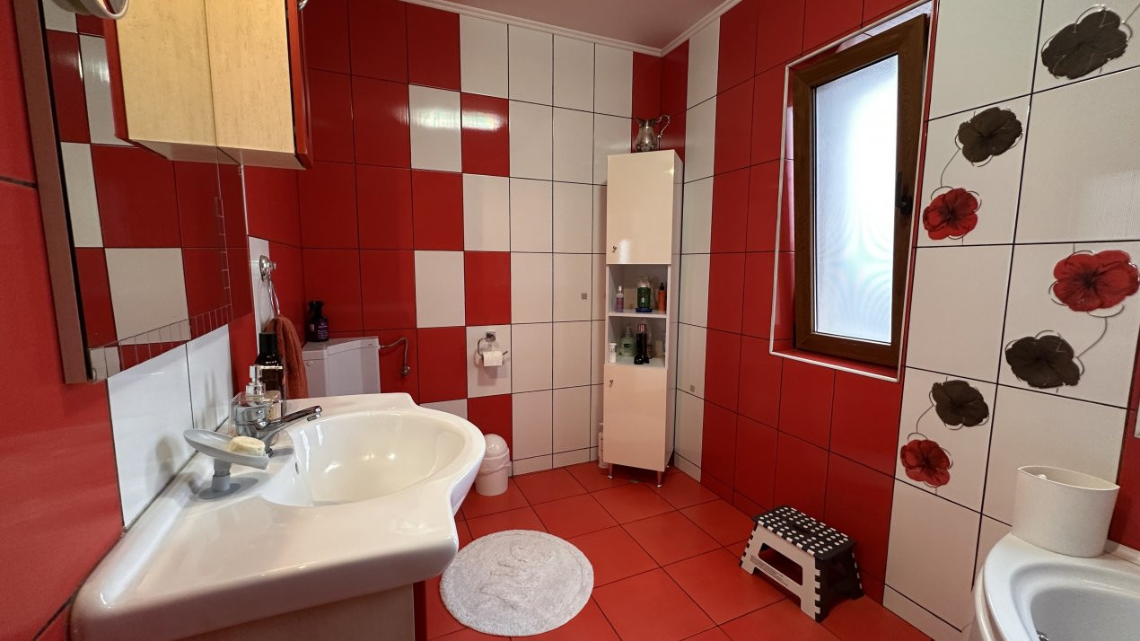 Duplex 5 camere, 178 mp, in Mosnita Noua 13, foxfort.ro