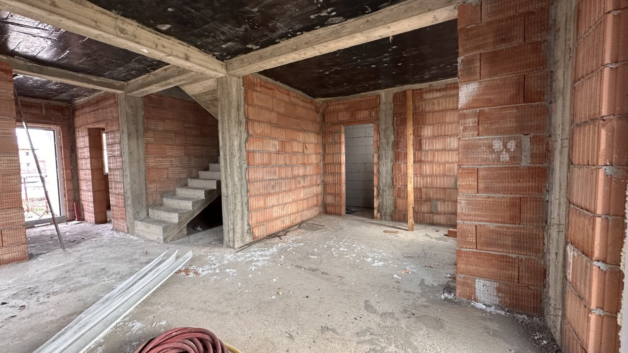 Duplex 4 camere, 111 mp, Asfalt - Mosnita Noua 4, foxfort.ro