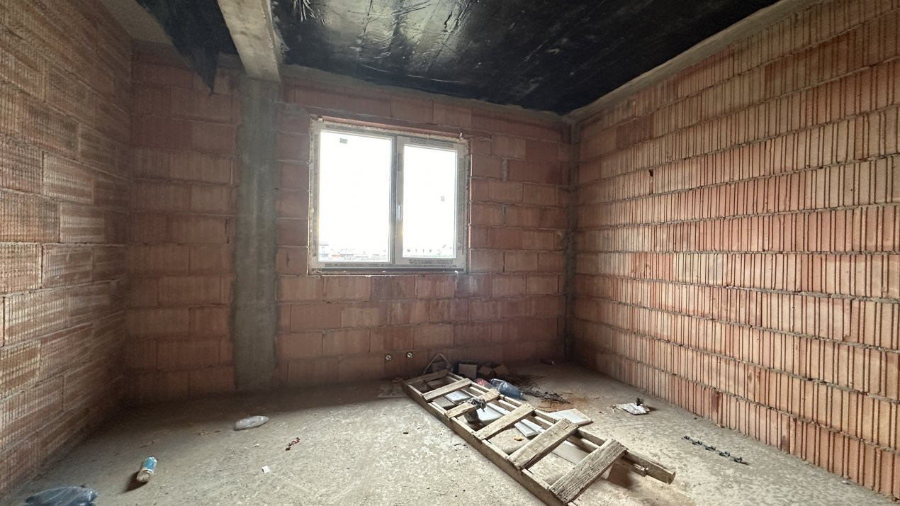 Duplex 4 camere, 111 mp, Asfalt - Mosnita Noua 17, foxfort.ro