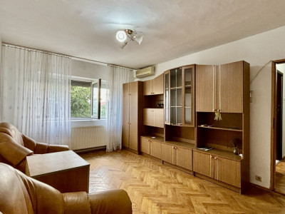 Apartament cu 3 camere si 2 bai, zona Aradului