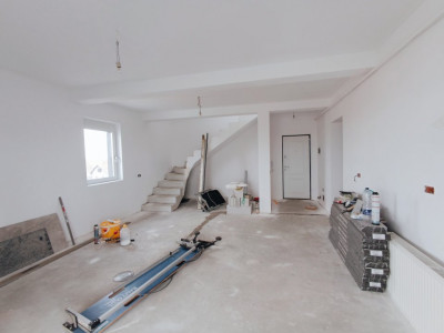 Apartament spectaculos cu 4 camere, pe doua niveluri in Giroc - ID V3825 imagine mica 3, foxfort.ro