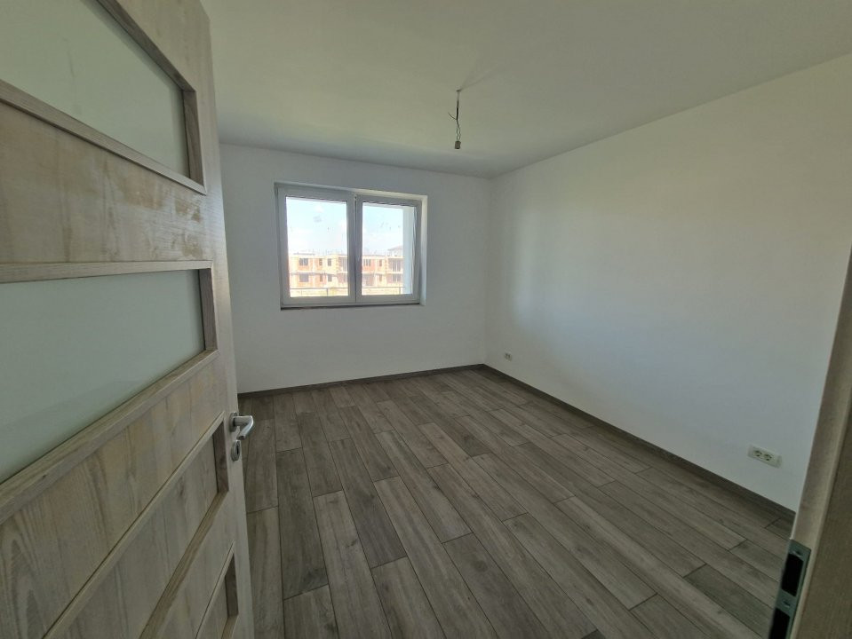  Duplex 130 mp utili 4 camere, 3 bai, 2 terase, 1 balcon - Calea Urseni  6, foxfort.ro