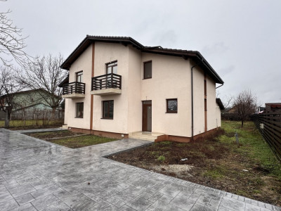 Duplex 4 camere de vanzare, 116 mp, in Chisoda