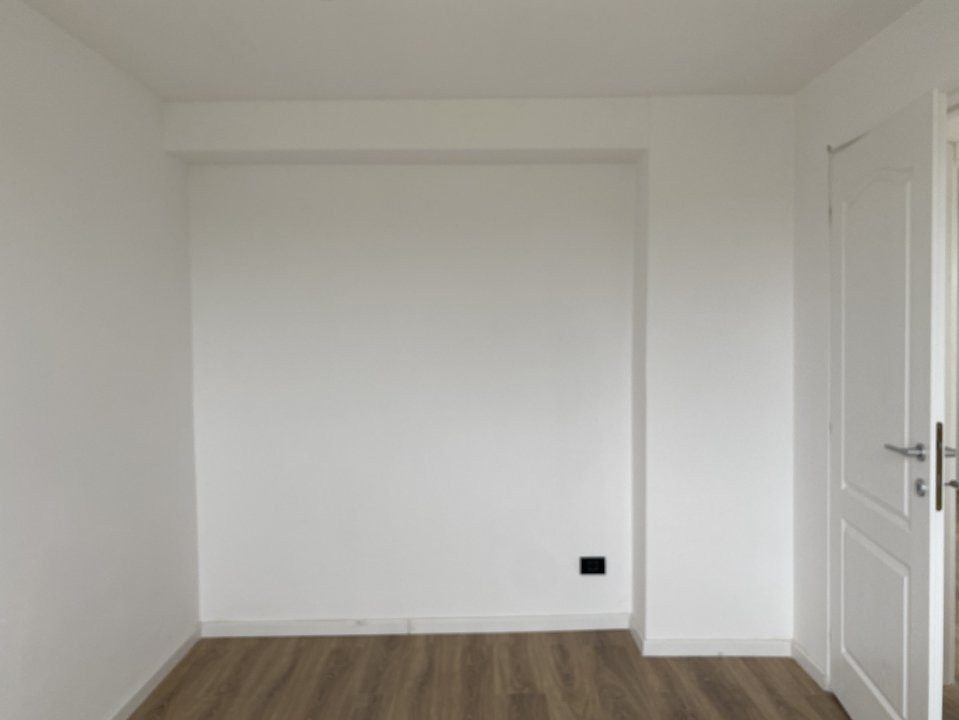 Apartament cu 3 camere, de vanzare, in Ghiroda - ID V3387 12, foxfort.ro