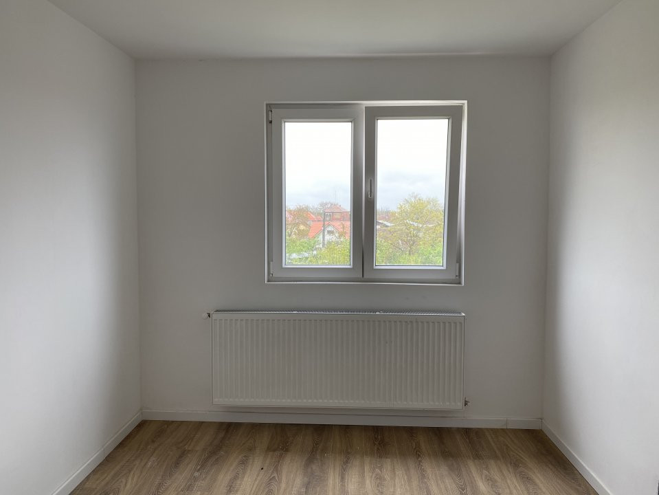 Apartament cu 3 camere, de vanzare, in Ghiroda - ID V3387 13, foxfort.ro