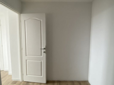 Apartament cu 3 camere, de vanzare, in Ghiroda - ID V3387 imagine mica 8, foxfort.ro