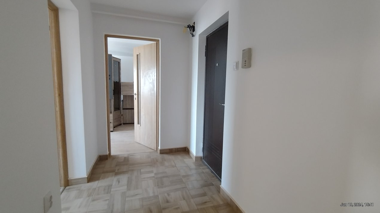 Apartament 2 camere, Zona Freidorf - Complet renovat 9, foxfort.ro