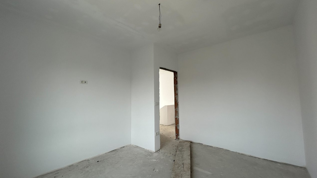 Duplex 5 camere spatios, cu 3 locuri de parcare - Dumbravita 7, foxfort.ro