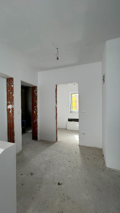 Duplex 5 camere spatios, cu 3 locuri de parcare - Dumbravita 8, foxfort.ro