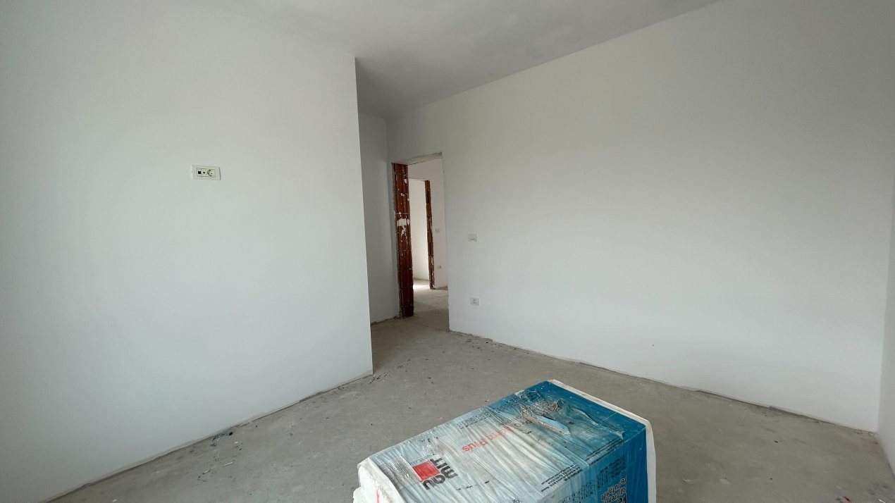 Duplex 5 camere spatios, cu 3 locuri de parcare - Dumbravita 12, foxfort.ro