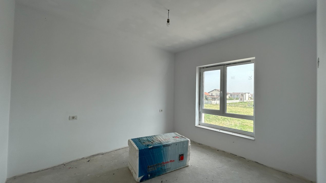 Duplex 5 camere spatios, cu 3 locuri de parcare - Dumbravita 14, foxfort.ro