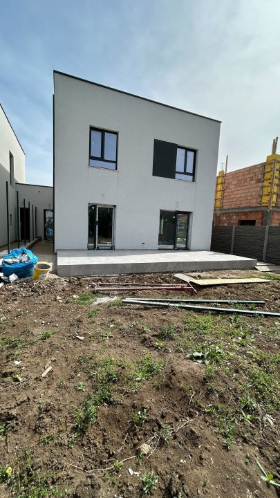 Duplex 5 camere spatios, cu 3 locuri de parcare - Dumbravita 23, foxfort.ro