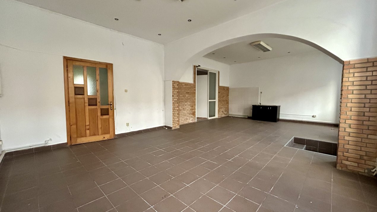 Apartament cu 3 camere, 97 mp utili la parter - zona Garii 1, foxfort.ro