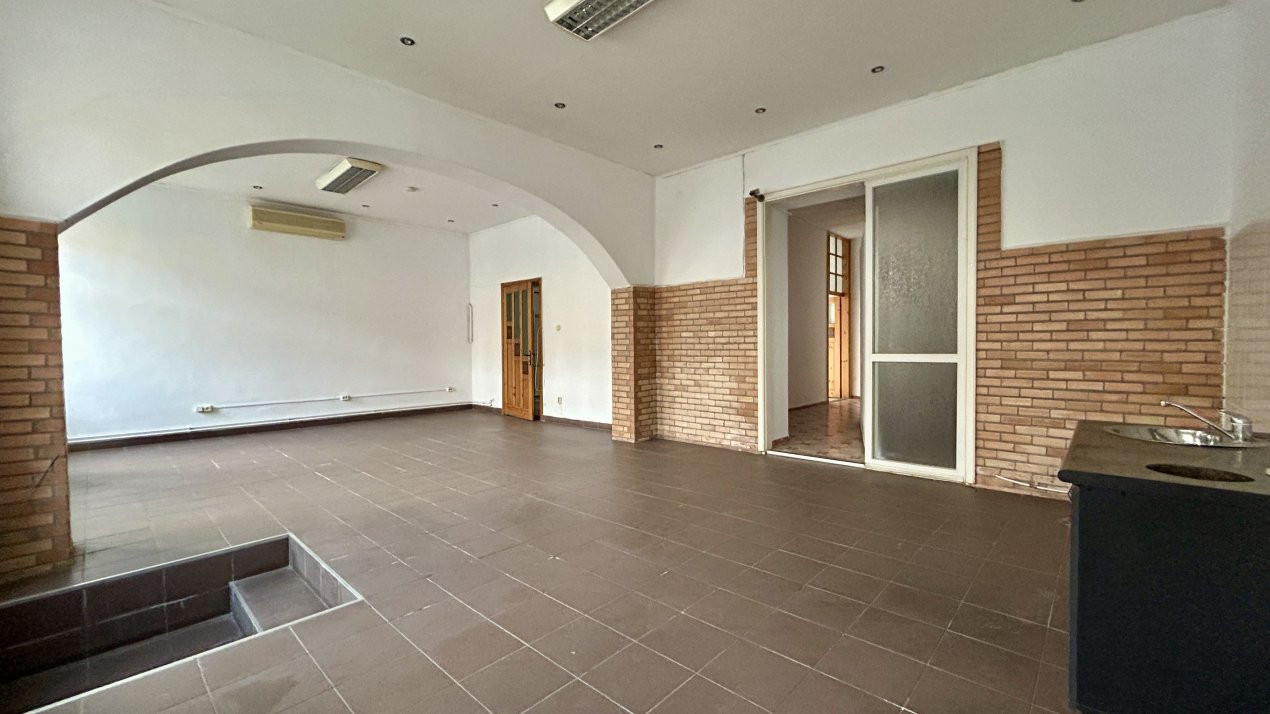 Apartament cu 3 camere, 97 mp utili la parter - zona Garii 2, foxfort.ro