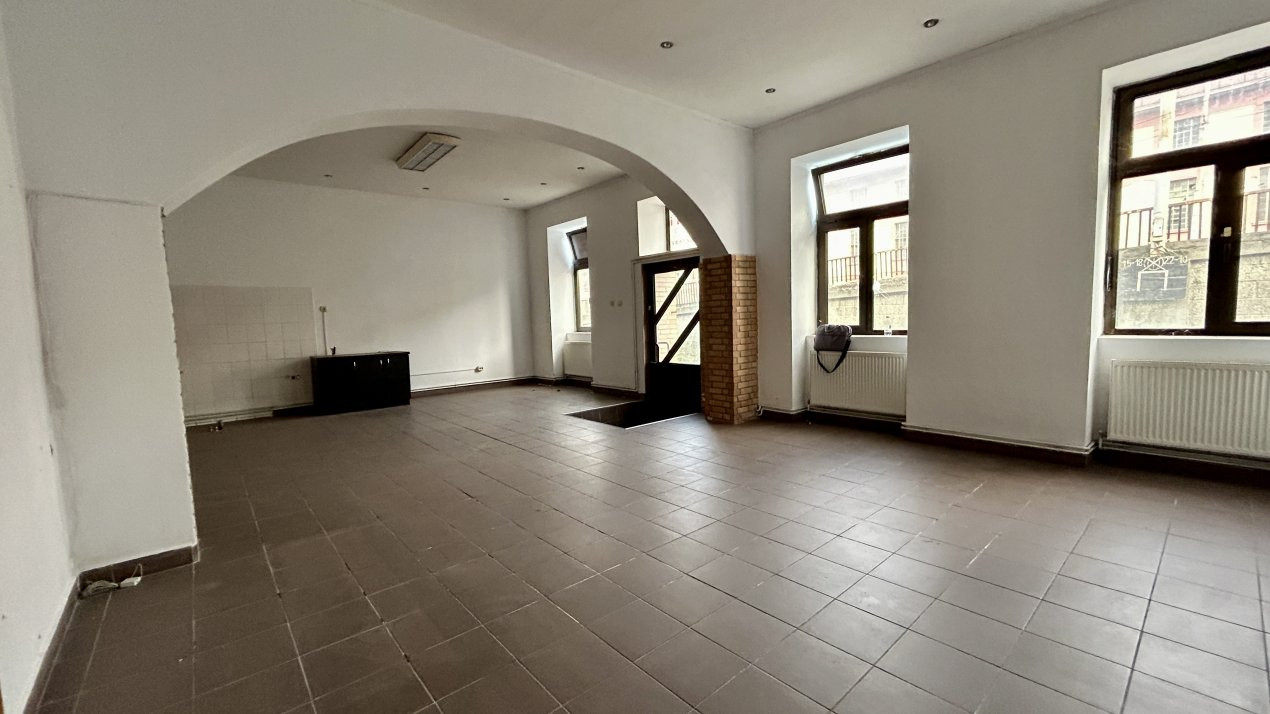 Apartament cu 3 camere, 97 mp utili la parter - zona Garii 3, foxfort.ro