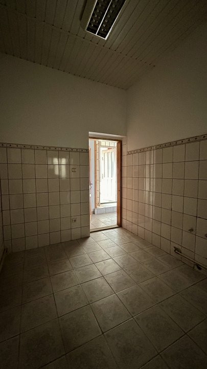 Apartament cu 3 camere, 97 mp utili la parter - zona Garii 9, foxfort.ro
