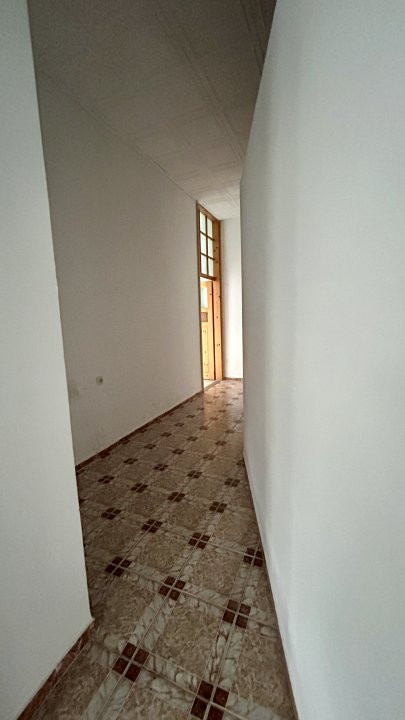 Apartament cu 3 camere, 97 mp utili la parter - zona Garii 12, foxfort.ro