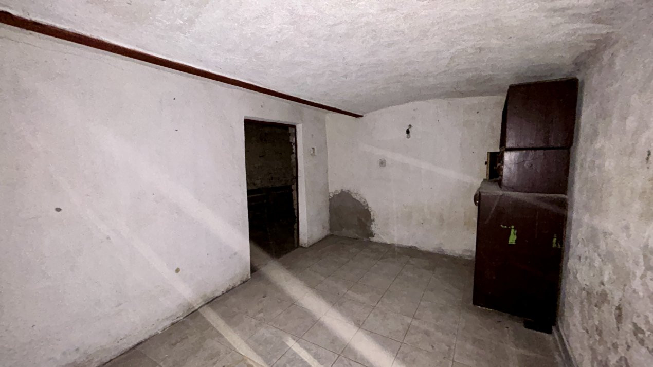 Apartament cu 3 camere, 97 mp utili la parter - zona Garii 15, foxfort.ro