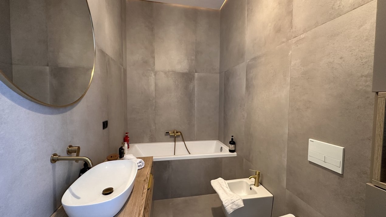 Duplex deosebit pe parter, 3 camere, 110 mp, in Chisoda 14, foxfort.ro