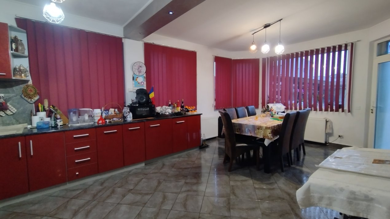 Casa individuala 4 camere, Sacalaz - Garaj, piscina exterioara 4, foxfort.ro