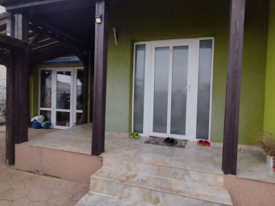 Casa individuala 4 camere, Sacalaz - Garaj, piscina exterioara imagine mica 15, foxfort.ro