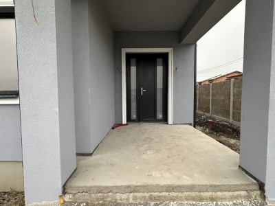 Duplex 5 camere, 110 mp, in Mosnita Noua imagine mica 2, foxfort.ro