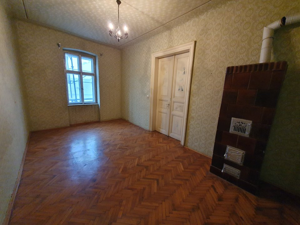 Apartament 3 camere in cladire istorica, 104 mp utili - Piata Maria 9, foxfort.ro